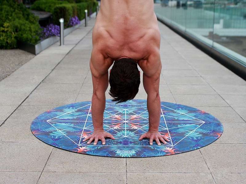 Original_naked_yoga_2_